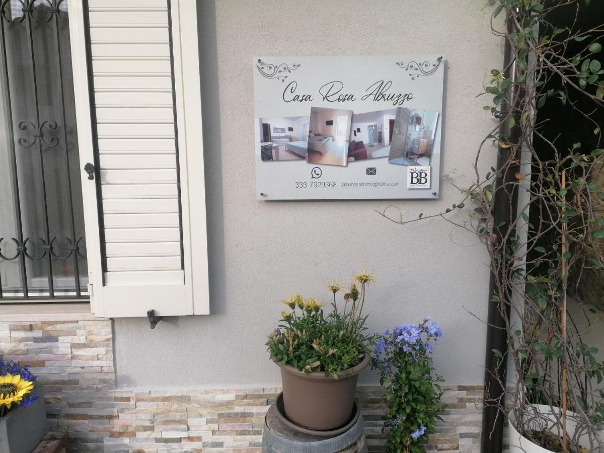 Casa Rosa Abruzzo Panzió Musellaro Kültér fotó